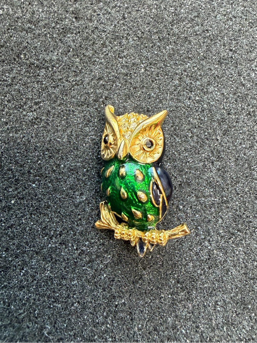 Vintage Green Enamel Owl Diamanté Brooch